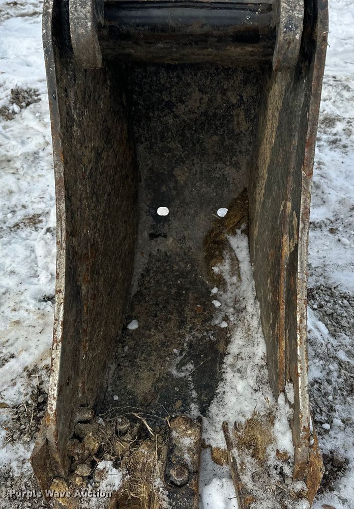 image for item FB3490 2005 Bobcat 435 mini excavator