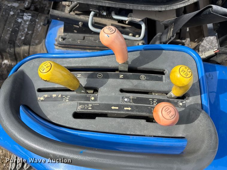 image for item FB3494 New holland 7308 tractor