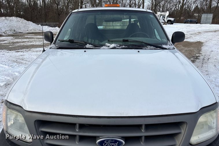 image for item FB3495 2003 Ford F150 Ext. Cab pickup truck