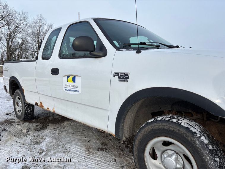 image for item FB3495 2003 Ford F150 Ext. Cab pickup truck