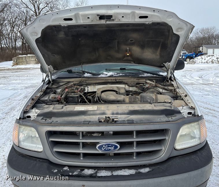 image for item FB3495 2003 Ford F150 Ext. Cab pickup truck