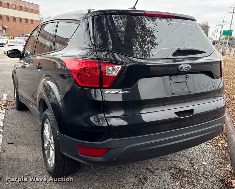 image for item FB8479 2019 Ford Escape SUV