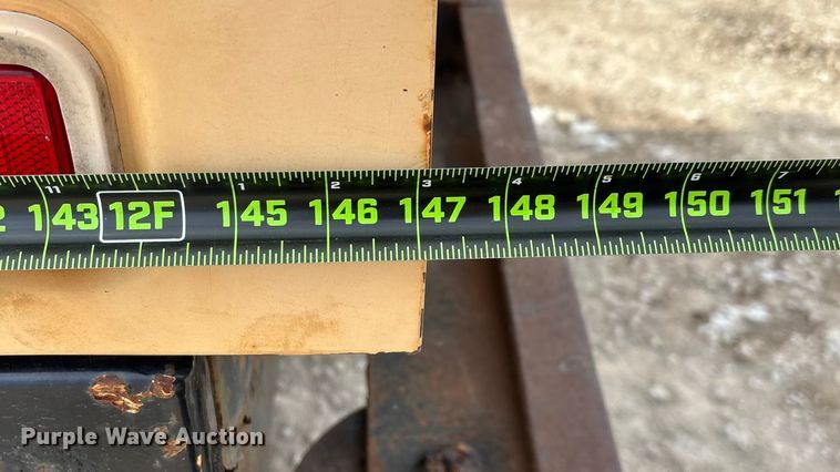 image for item FG0044 2006 International 7400 tank truck