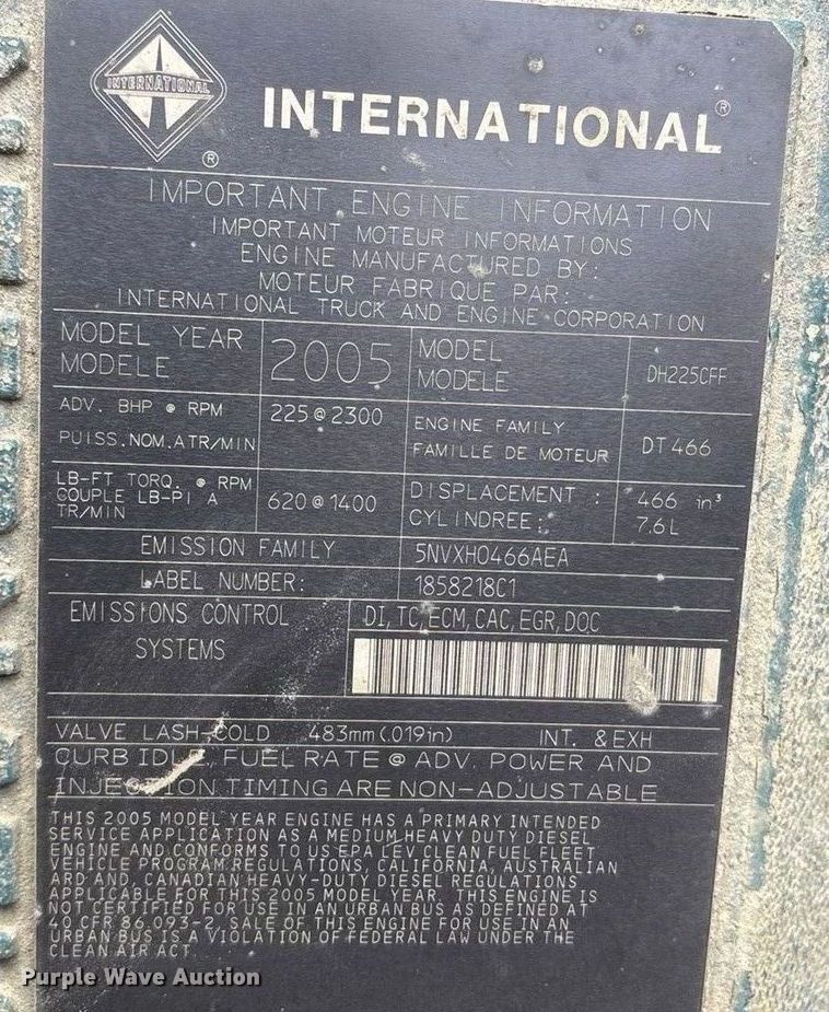 image for item FG0044 2006 International 7400 tank truck