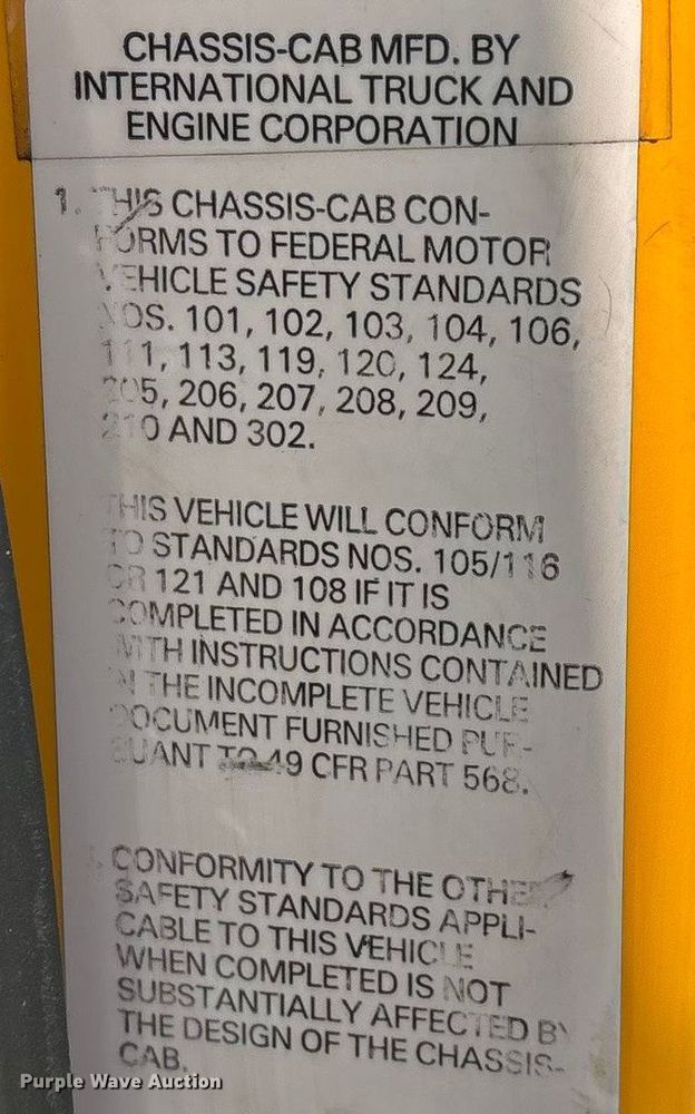 image for item FG0044 2006 International 7400 tank truck