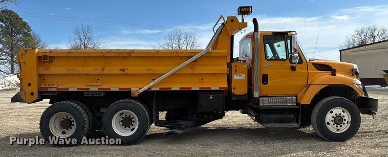 image for item FG0045 2011 International 7500 WorkStar dump truck