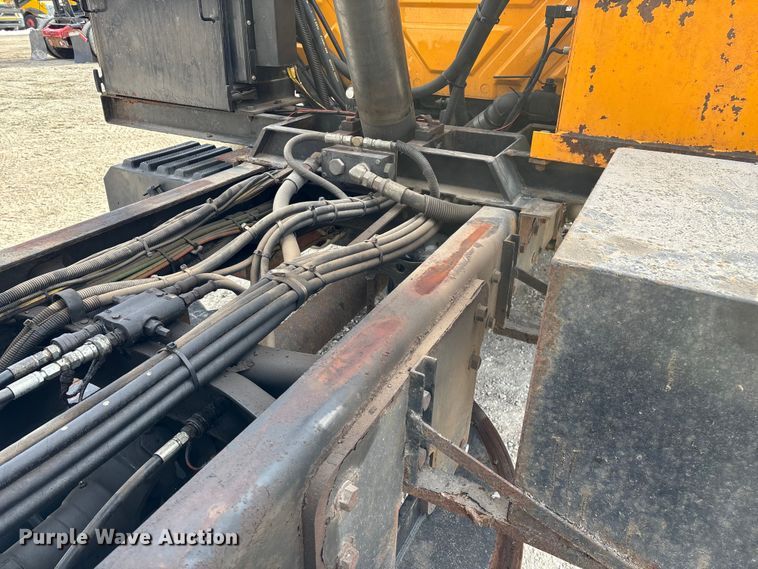 image for item FG0045 2011 International 7500 WorkStar dump truck