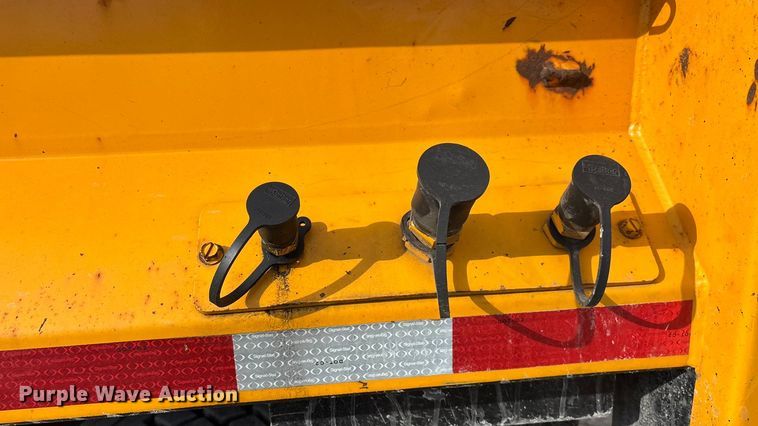 image for item FG0045 2011 International 7500 WorkStar dump truck