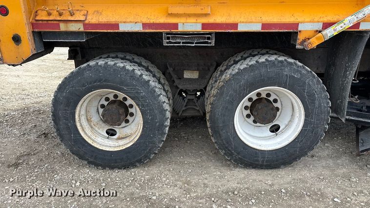 image for item FG0045 2011 International 7500 WorkStar dump truck