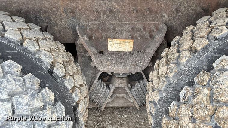 image for item FG0045 2011 International 7500 WorkStar dump truck