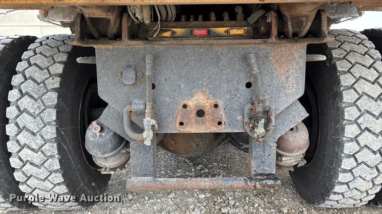 image for item FG0045 2011 International 7500 WorkStar dump truck