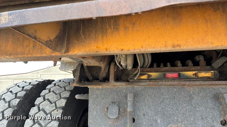 image for item FG0045 2011 International 7500 WorkStar dump truck