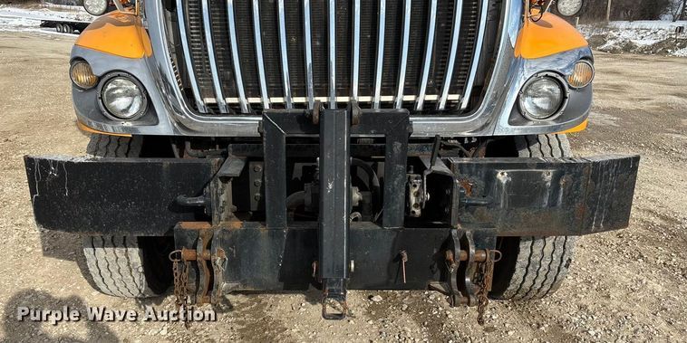 image for item FG0045 2011 International 7500 WorkStar dump truck