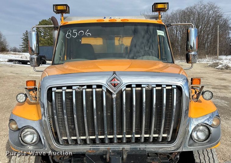 image for item FG0045 2011 International 7500 WorkStar dump truck