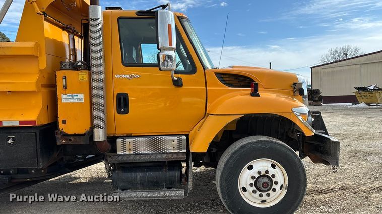 image for item FG0045 2011 International 7500 WorkStar dump truck