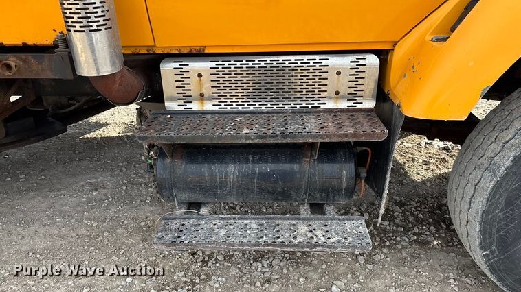 image for item FG0045 2011 International 7500 WorkStar dump truck