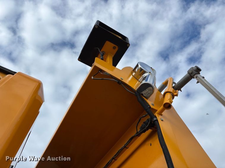 image for item FG0045 2011 International 7500 WorkStar dump truck