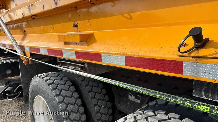 image for item FG0045 2011 International 7500 WorkStar dump truck