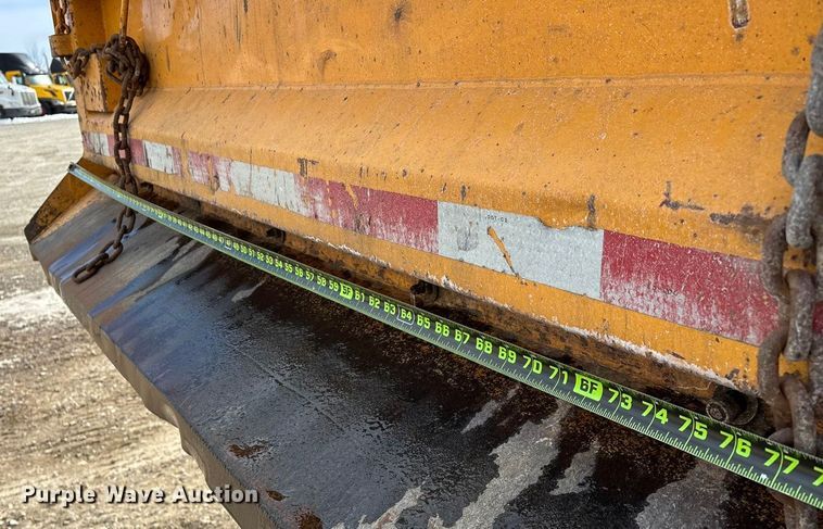 image for item FG0045 2011 International 7500 WorkStar dump truck