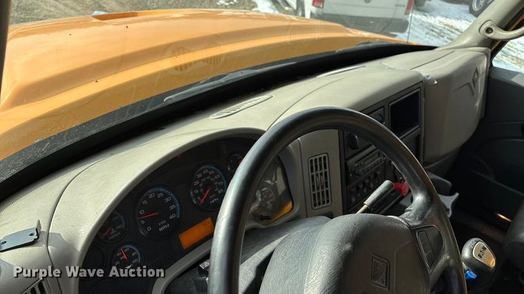 image for item FG0045 2011 International 7500 WorkStar dump truck