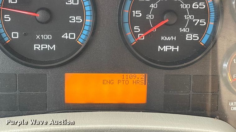 image for item FG0045 2011 International 7500 WorkStar dump truck