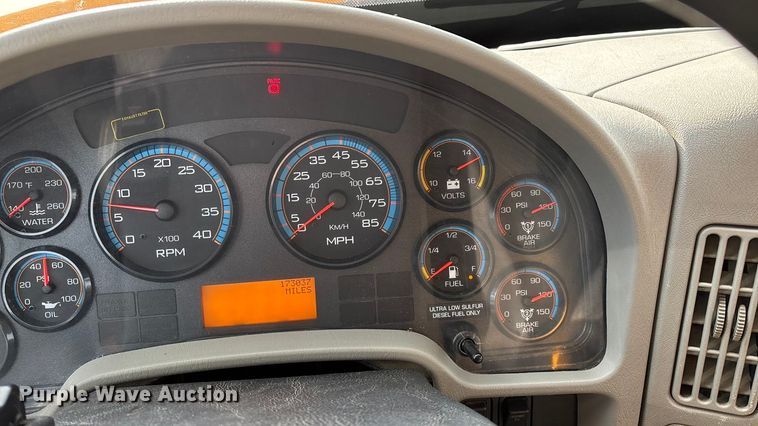 image for item FG0045 2011 International 7500 WorkStar dump truck