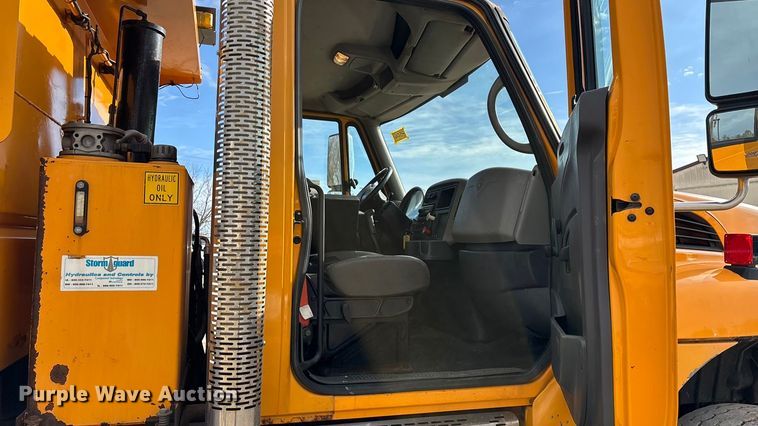 image for item FG0045 2011 International 7500 WorkStar dump truck