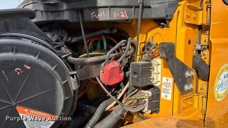 image for item FG0045 2011 International 7500 WorkStar dump truck