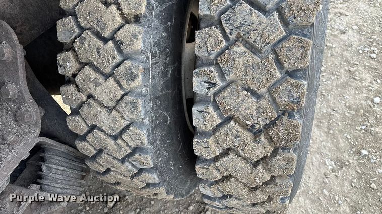 image for item FG0045 2011 International 7500 WorkStar dump truck