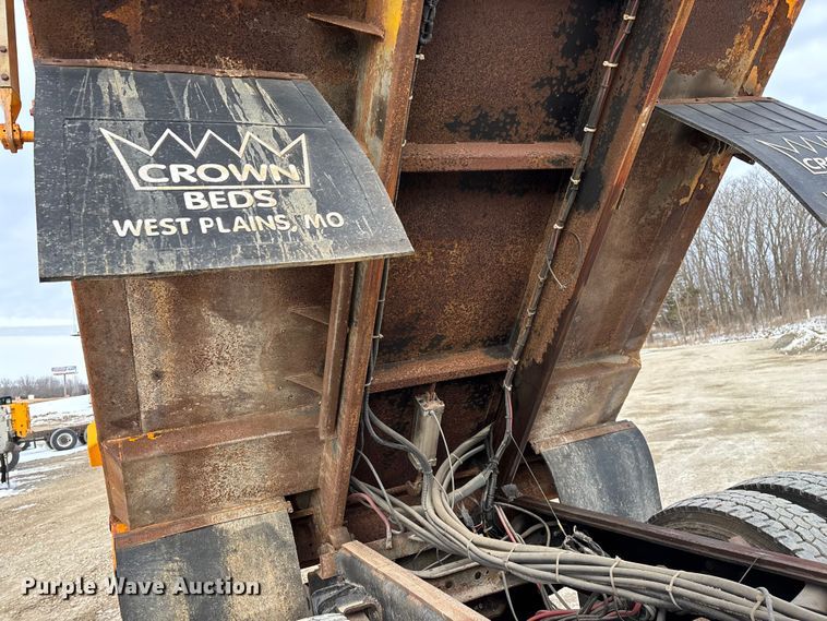 image for item FG0046 2006 International 7400 dump truck