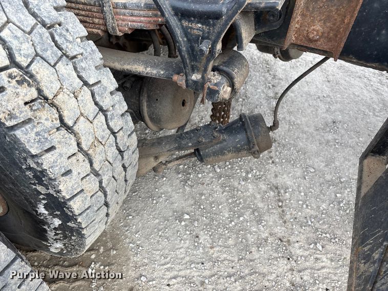 image for item FG0046 2006 International 7400 dump truck