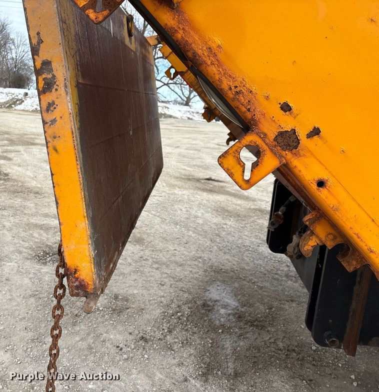 image for item FG0046 2006 International 7400 dump truck