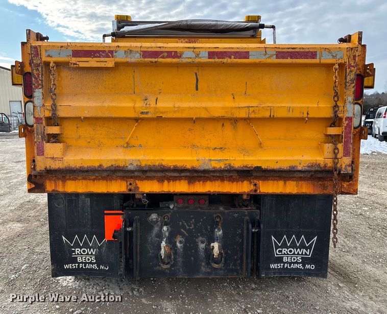 image for item FG0046 2006 International 7400 dump truck