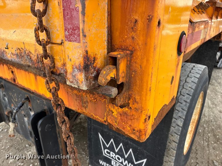 image for item FG0046 2006 International 7400 dump truck