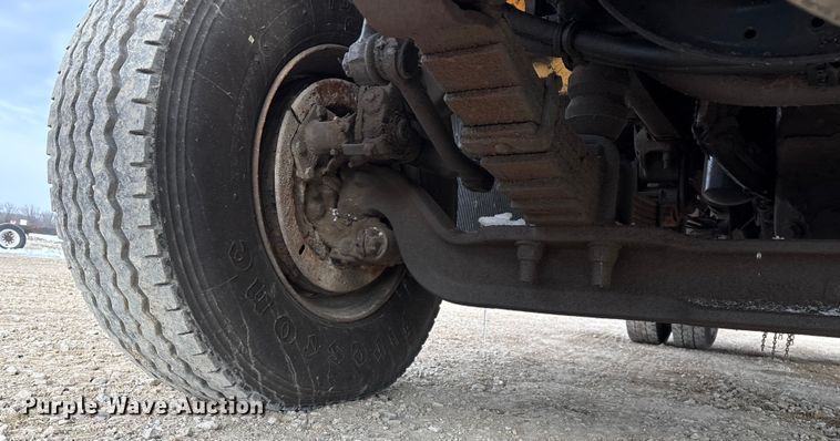 image for item FG0046 2006 International 7400 dump truck