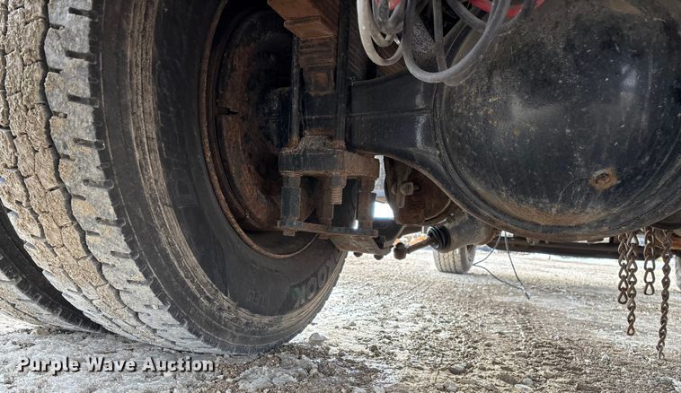 image for item FG0046 2006 International 7400 dump truck