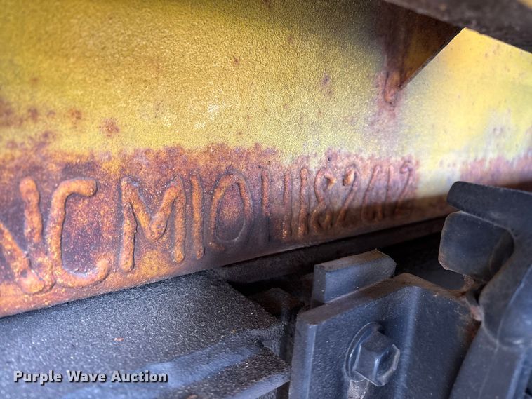 image for item FG0046 2006 International 7400 dump truck