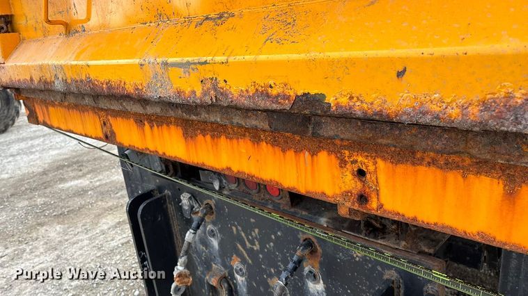 image for item FG0046 2006 International 7400 dump truck