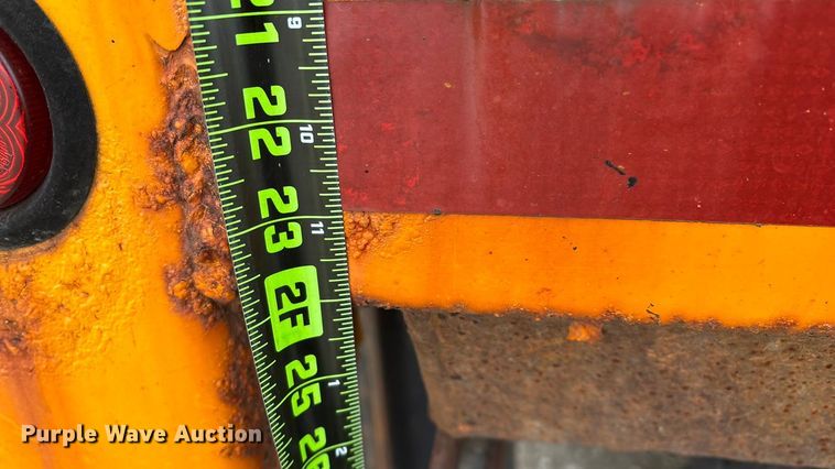 image for item FG0046 2006 International 7400 dump truck