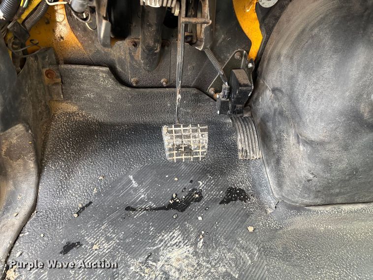 image for item FG0046 2006 International 7400 dump truck