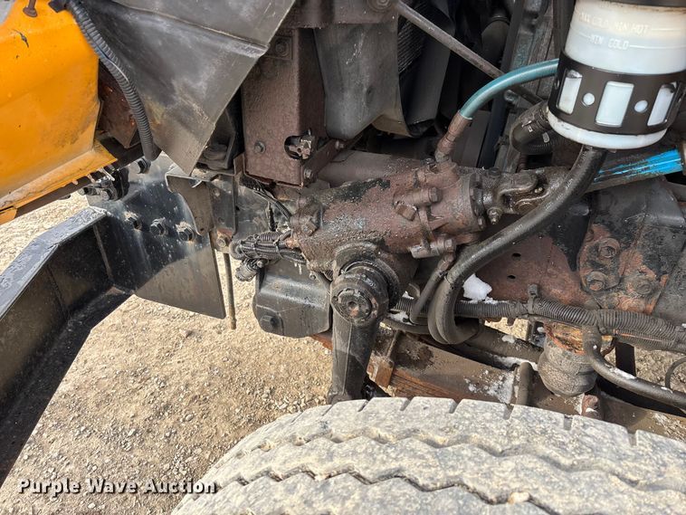 image for item FG0046 2006 International 7400 dump truck