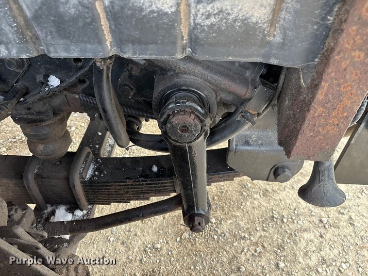 image for item FG0046 2006 International 7400 dump truck