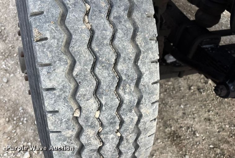 image for item FG0046 2006 International 7400 dump truck