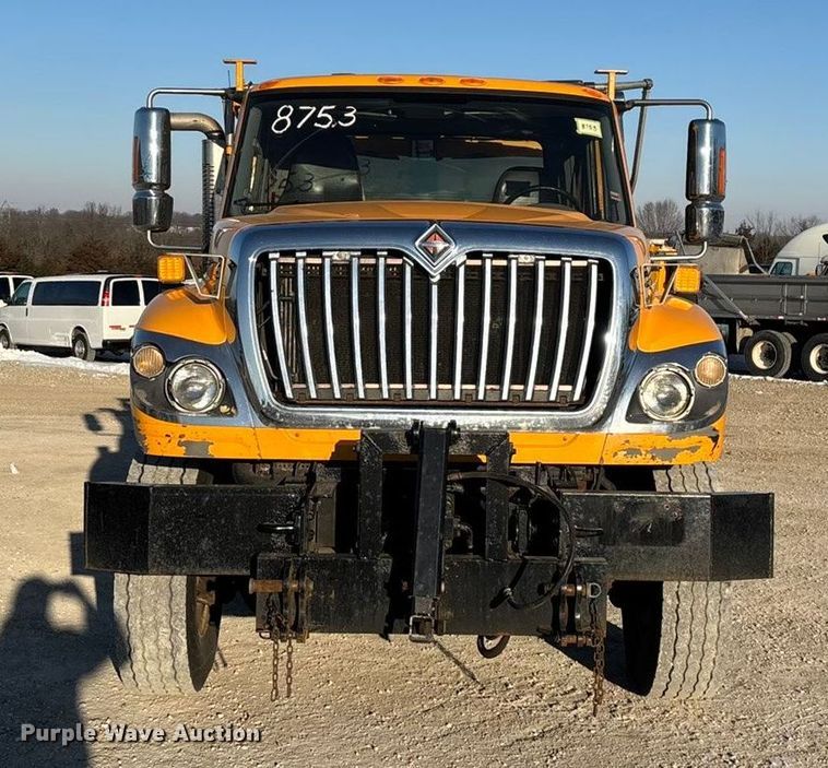 image for item FG0047 2012 International WorkStar 7500 dump truck