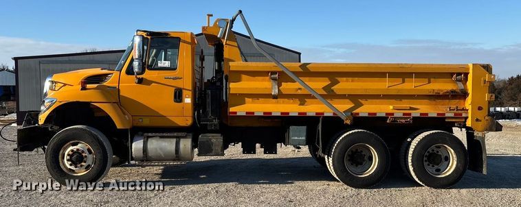 image for item FG0047 2012 International WorkStar 7500 dump truck