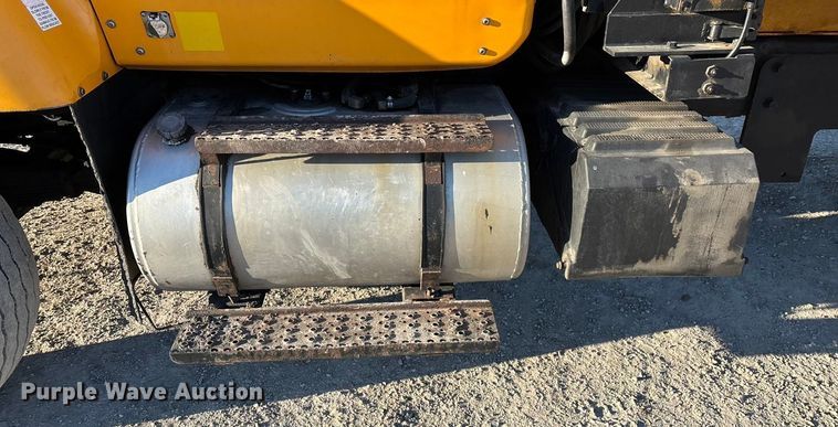 image for item FG0047 2012 International WorkStar 7500 dump truck