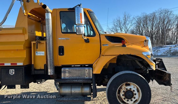 image for item FG0047 2012 International WorkStar 7500 dump truck