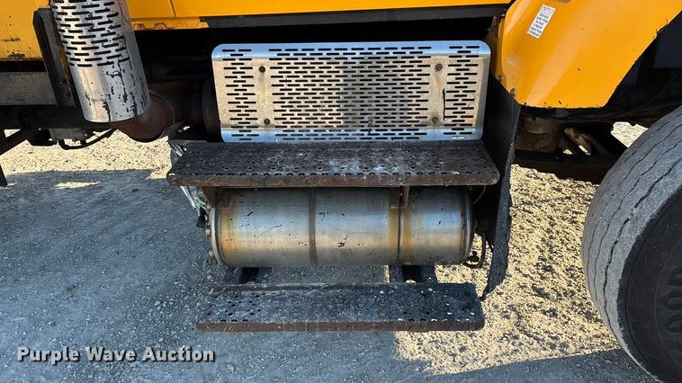 image for item FG0047 2012 International WorkStar 7500 dump truck