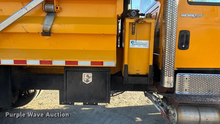 image for item FG0047 2012 International WorkStar 7500 dump truck