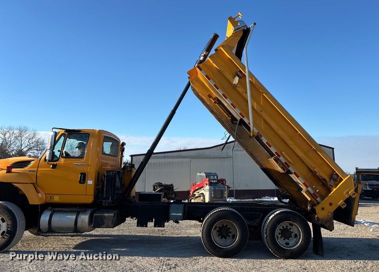 image for item FG0047 2012 International WorkStar 7500 dump truck